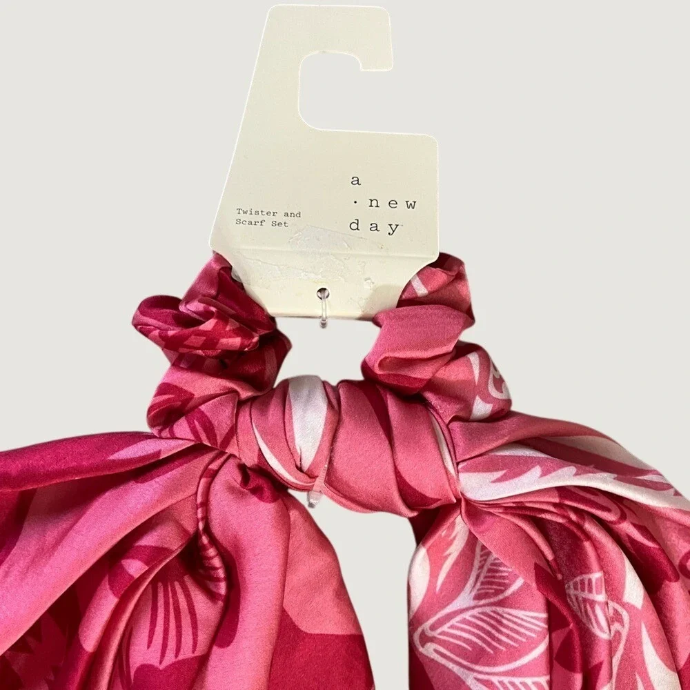 A New Day Silver Beaded Ivory Ribbon Hair Clip And Twister Scarf Set NWT